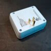 ESTACIÓN DE CARGA CON PROTECTOR DE SOBRETENSIÓN, 3 TOMAS Y 2 PUERTOS USB, COLOR BLANCO - Imagen 4